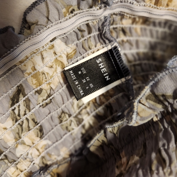 Floral Offshoulder Shein Top - Picture 2 of 4